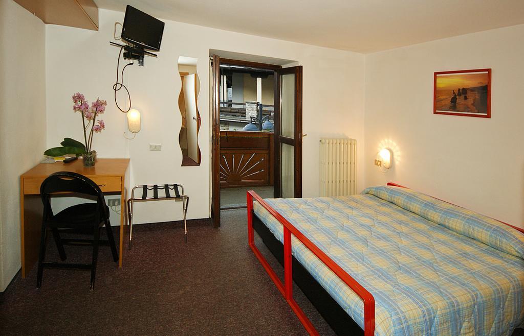 Hotel Rododendro Foppolo Zimmer foto